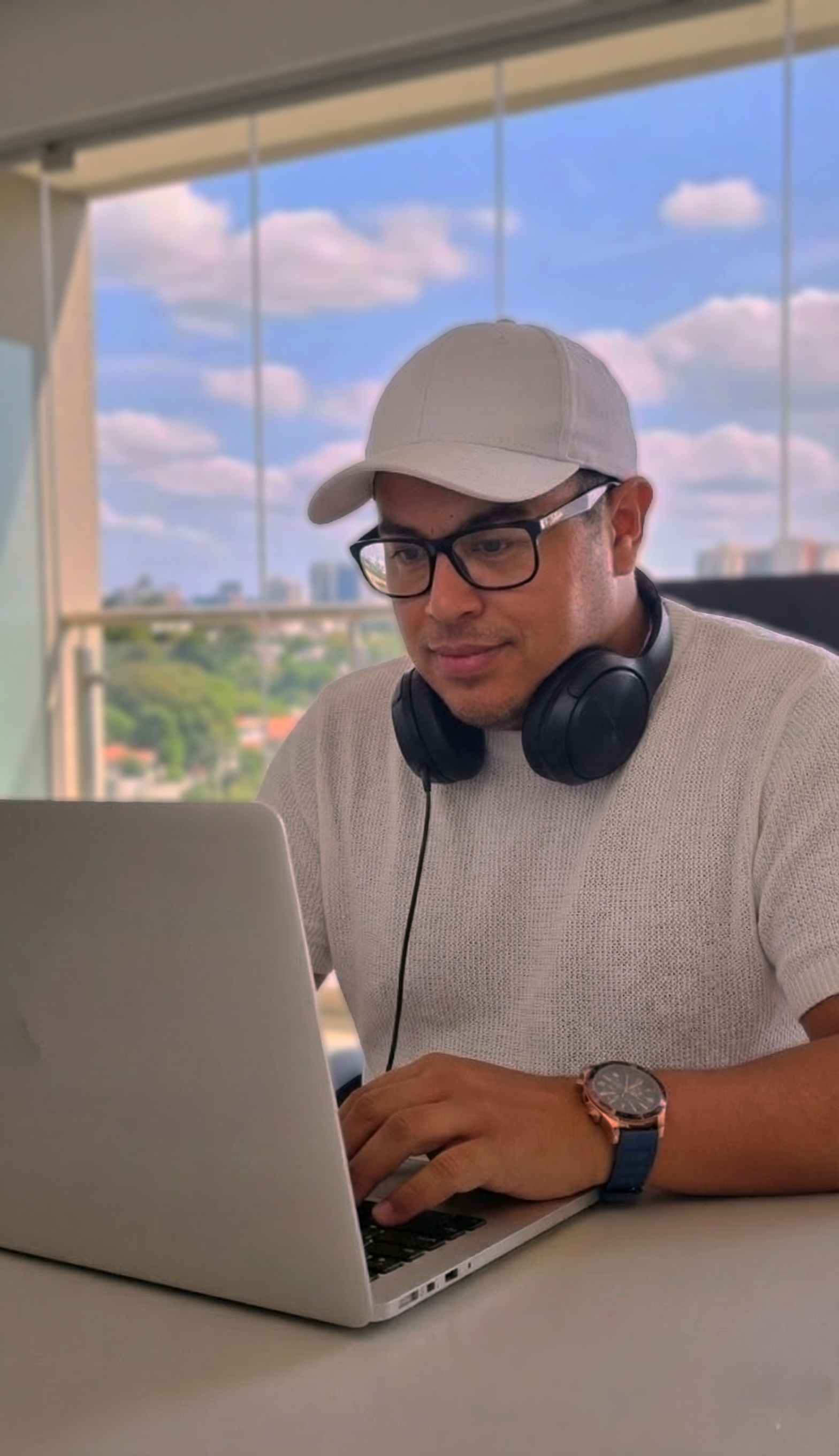 Valci Costa- Edição e Marketing